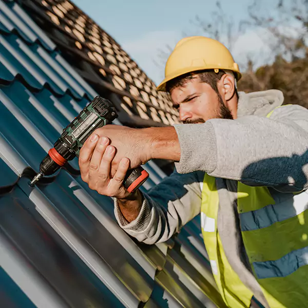 Why Park Ridge Homeowners Choose Park Ridge Roofing Pro for Steel Roof Repair Service?